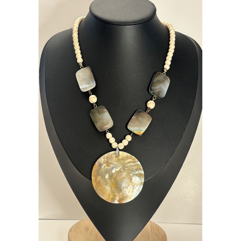 Vintage Chico's Mother of Pearl Mosaic Pendant Necklace 22" Beaded Cream Gray